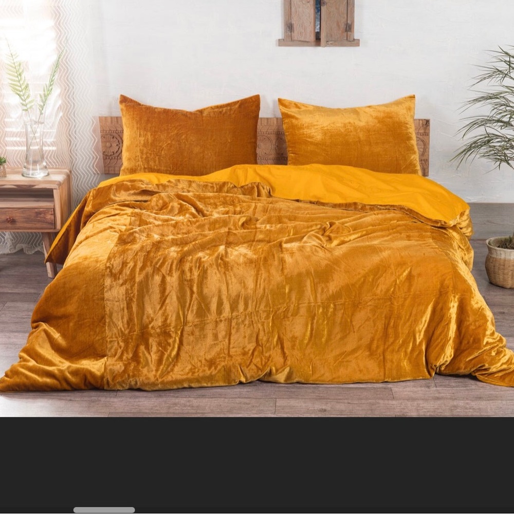 Ultra Luxe Crushed Velvet Duvet Cover